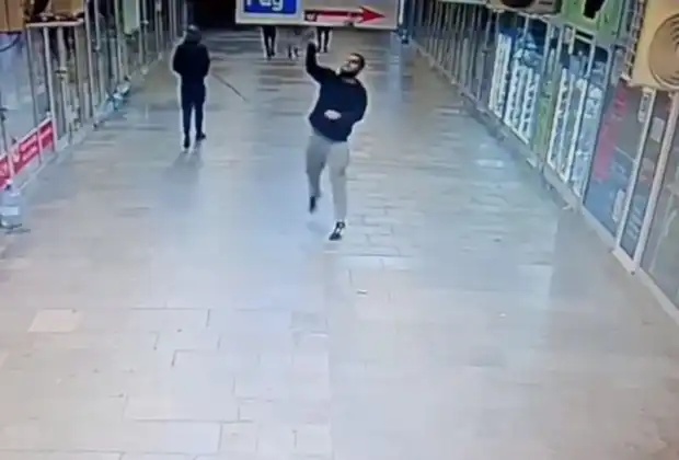 Брутална простотия на младежи в Пловдив Видео