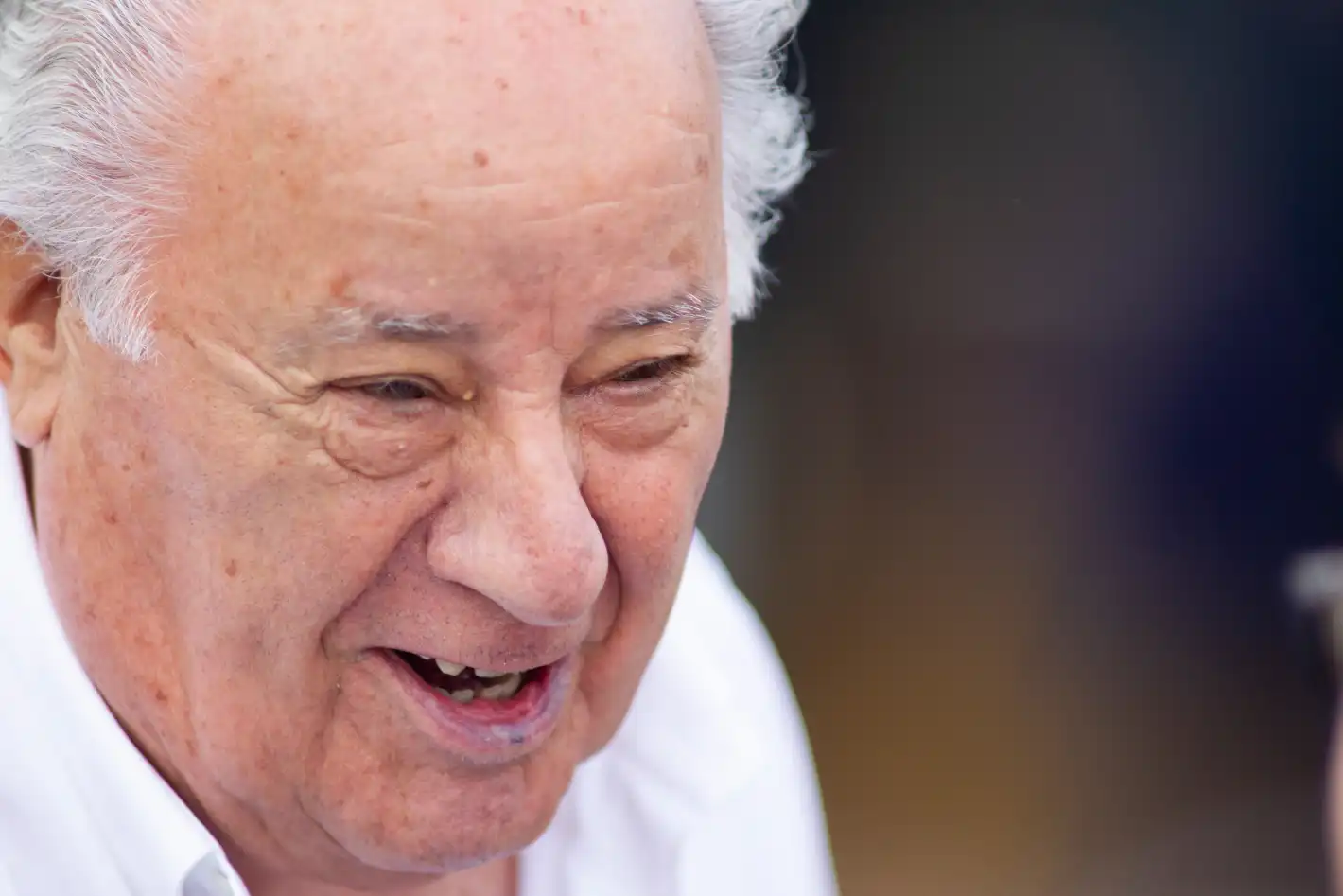 89-г. дядо държи по 5-6 магазина във всеки мол в България