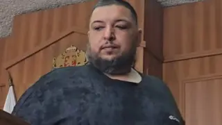 Условна присъда за шофьорa, убил моторист без каска край Песнопой