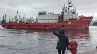 Тече, всичко тече: "Св. св. Кирил и Методий" отплава към Белия Марс