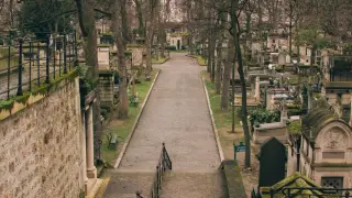 Пускат гроб като награда от лотария