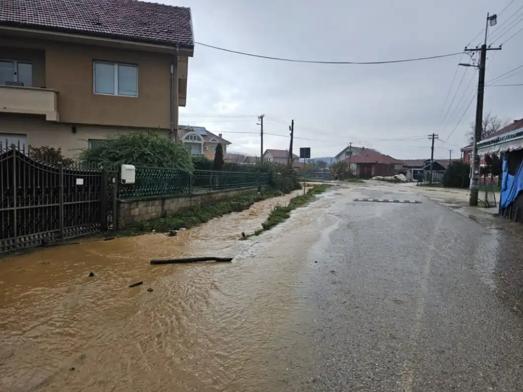 Потоп в Лесковац! Всичко е под вода Снимки
