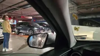 Само в БЛИЦ: Кошмар в столичен мол, такова чудо не е било Видео