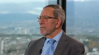 Филип Димитров: Събудих жена си да й кажа, че Живков е паднал - тя не повярва