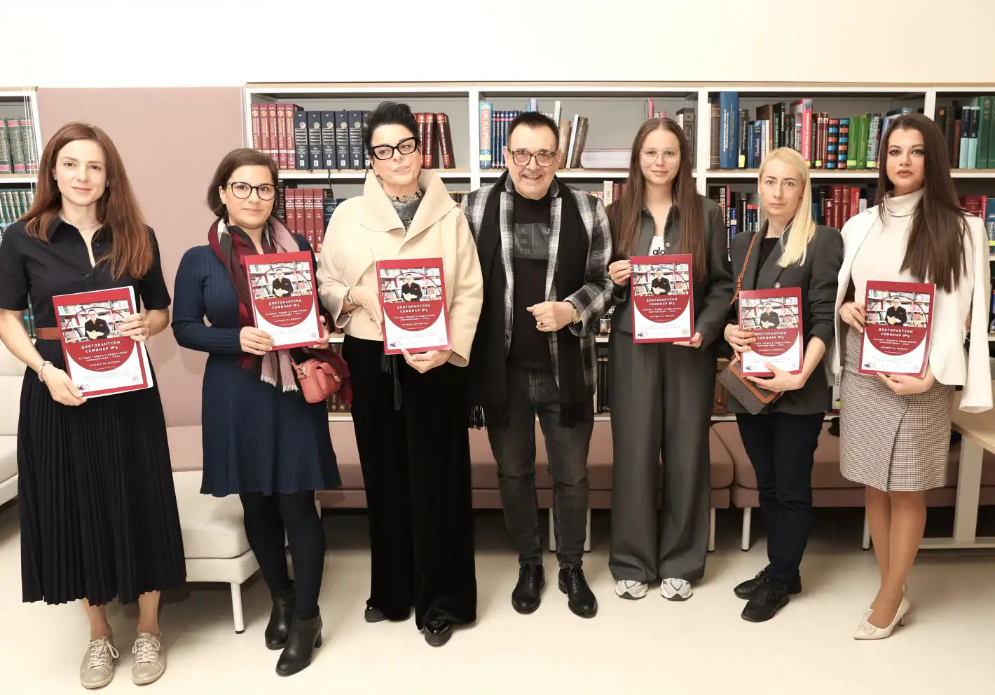 Вдъхновяваща среща и академичен респект към проф. Стойков Снимки
