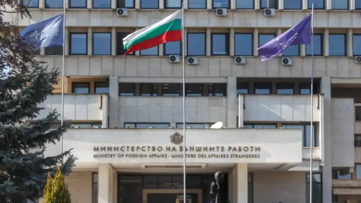 Родното МВнР скастри Русия: Да прекратите смущаването на европейските сателити