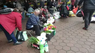 Философията на пазара: Приемаме левчета, евро-мевро – важното е да се продадат марулите