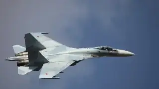 Изтребител Су-30 се разби в Русия