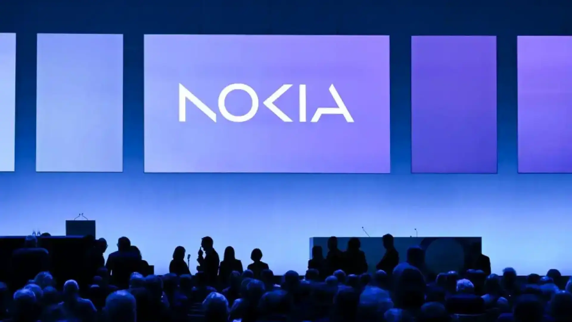 Nokia затяга коланите