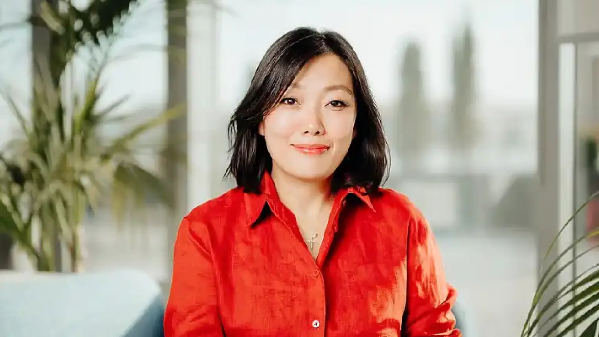 Най-богатата жена в Русия става още по-богата, година след смъртоносна стрелба