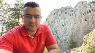 Клъшърс: Не би трябвало да са живи, а ето те са Видео