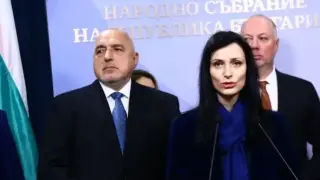Изненада! Борисов и Мария Габриел на важна среща със... Снимка