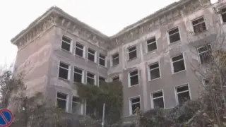 Издадени са над 10 предписания на собственика на сградата, от която спасиха 4 деца