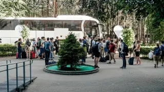 След удара на ЕС: Какви са вариантите пред българите, напиращи да посетят Русия