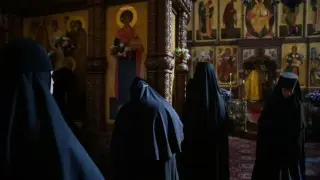 Mонахиня от ада: Марина твърдеше, че лекува, а когато полицията нахлу в манастира, намери 170 тела и полуголи жени, които... Видео 18+