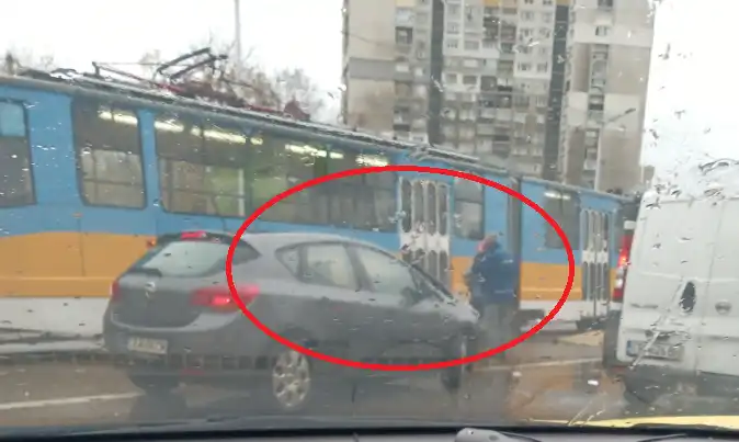 Първо в БЛИЦ! Какво се случва, само за броени часове за втори път в София... Снимки