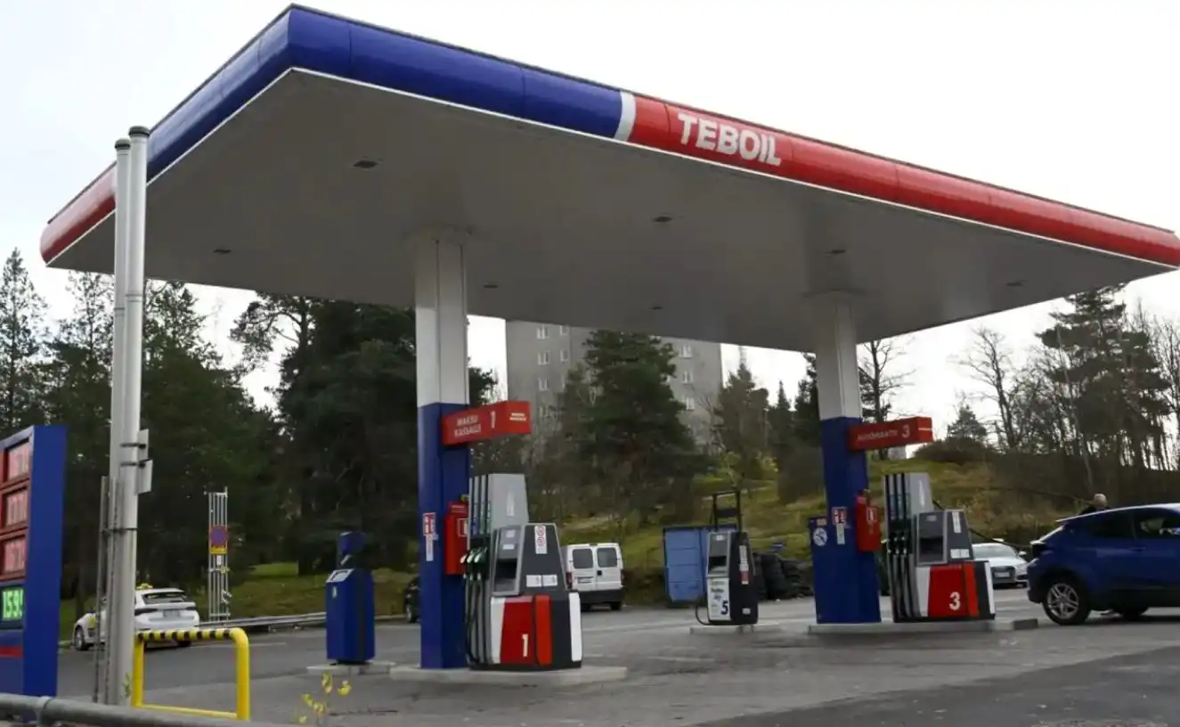 Верига на "Лукойл" с извънредни действия за спасение