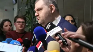 Пеевски с първа реакция след падането на кабинета: Цялата отговорност е на коалицията "Сорос", печелившият е друг БЛИЦ Live