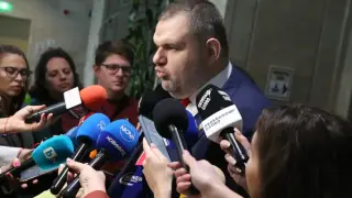 Пеевски: Няма да позволя да делят хората на класи! Пазим и работим за всички хора! БЛИЦ live