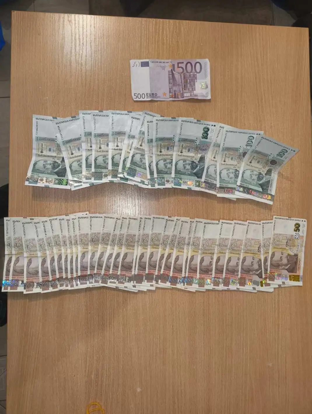 Специална полицейска операция в София, закопчани са 67 души Снимки