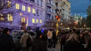 Напрежение пред Столична община заради скъпарските паркоместа Видео
