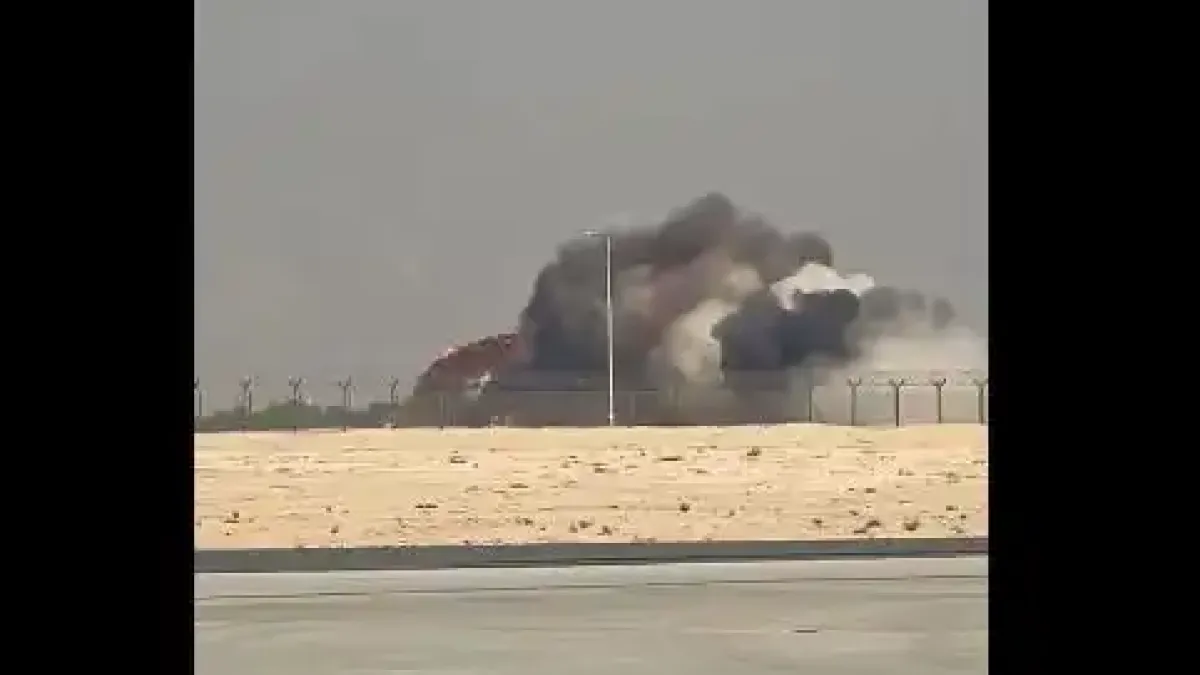 Самолет се разби на авиошоу и избухна в пламъци Видео