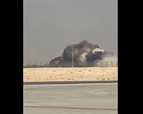 Самолет се разби на авиошоу и избухна в пламъци Видео