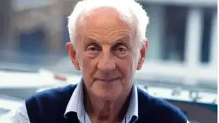 Почина легендарен дизайнер, обличал принцеса Даяна