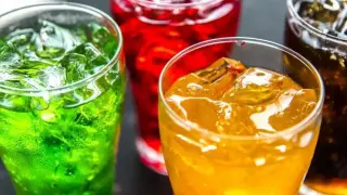 Истината боли: 6 напитки, които съсипват здравето и тялото ни