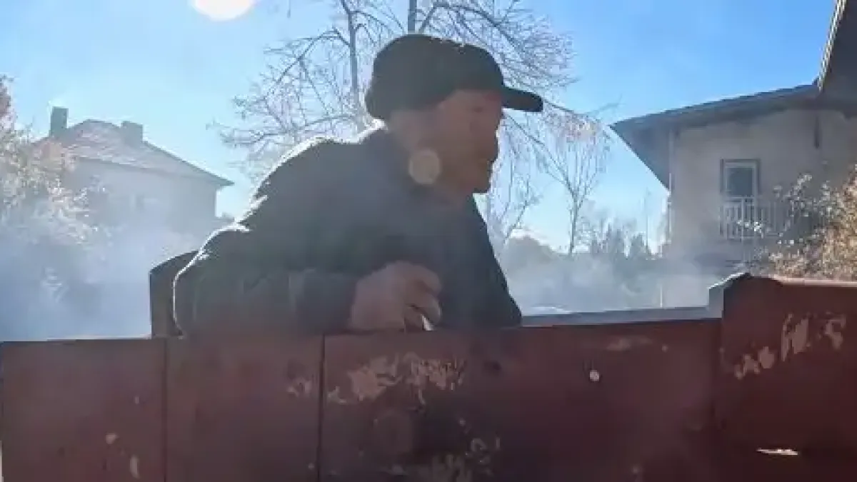 97-г. бай Сандо асфалтира пътища над половин век Видео