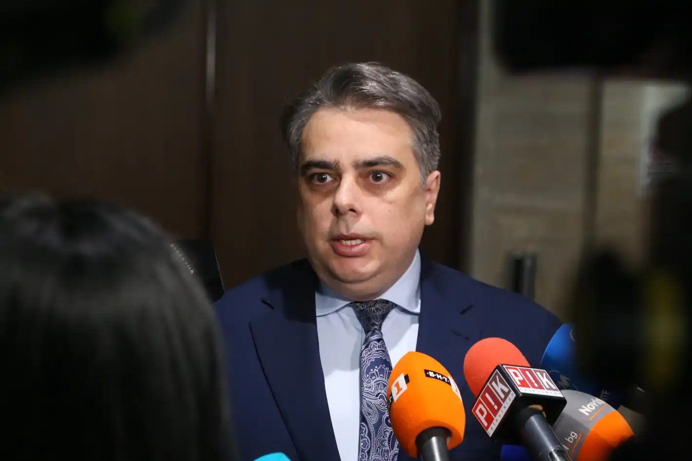 Ето какво сътвори Асен Василев с истерията срещу редовния бюджет