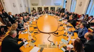 Първият бюджет в евро влиза на второ четене в парламентарните комисии