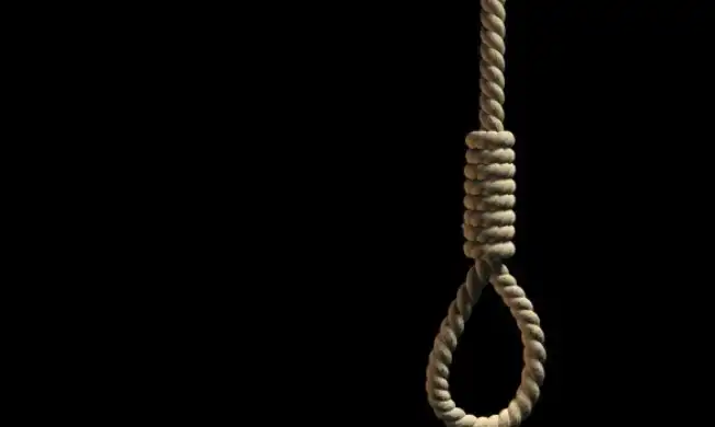 Иран екзекутира публично мъж, осъден за изнасилване на две жени