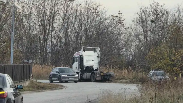 Разбра се кои са загиналите в адското меле край Пловдив, а шофьорът убиец бил... Снимки