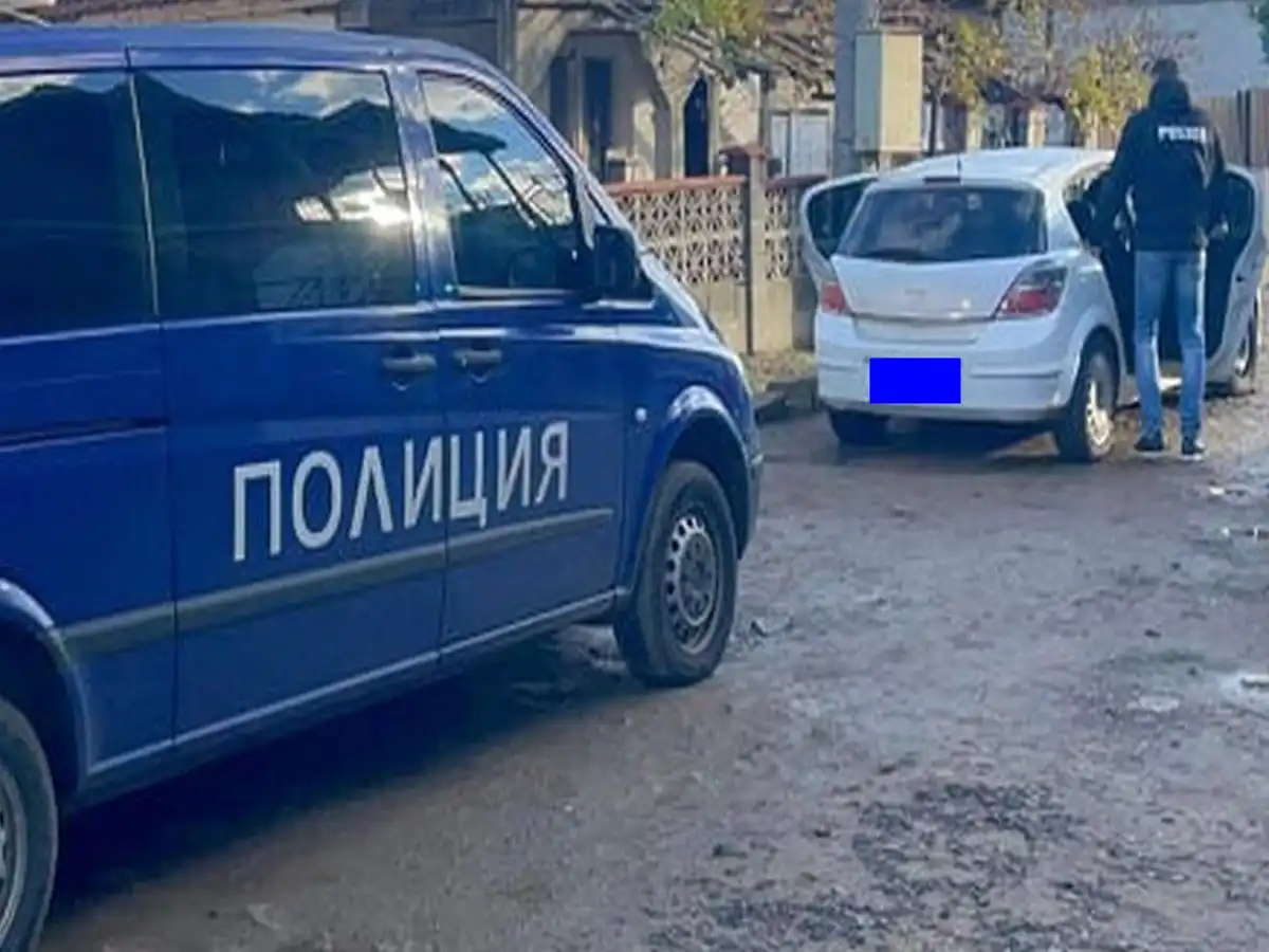 Екшън в Бургас! Бандит опита да измами полицията, но...