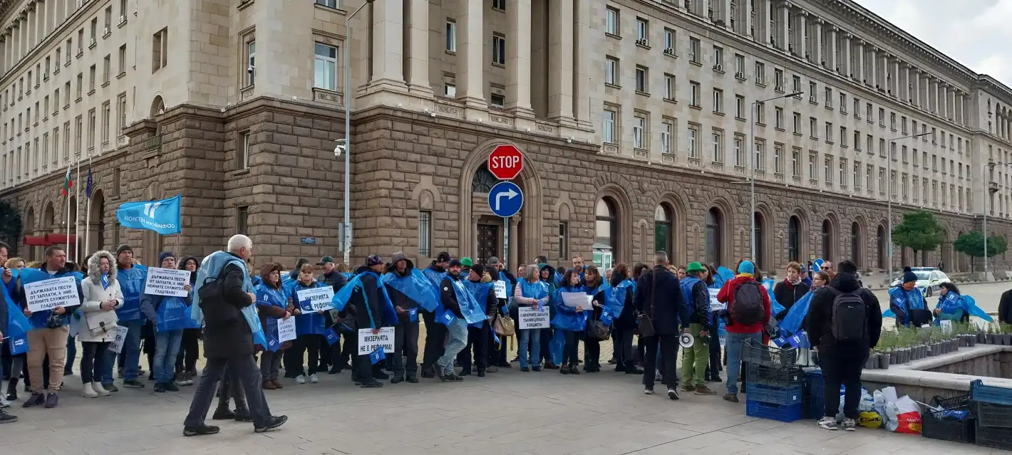 Синдикат предупреждава за есенни протести заради политиката по доходите