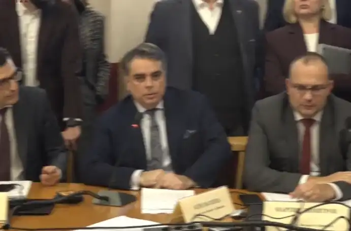 Кремъл активира и последния си коз - Асен Василев