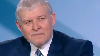 Румен Христов каза какво ще се случи със заплатите заради вдигането на осигурителната вноска