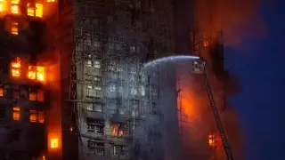 Ужасът е неописуем! Не спират да броят трупове в Хонконг, стотици са в неизвестност Снимки