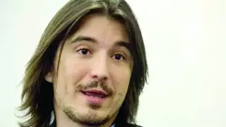Световните борси на колене пред българина Владимир