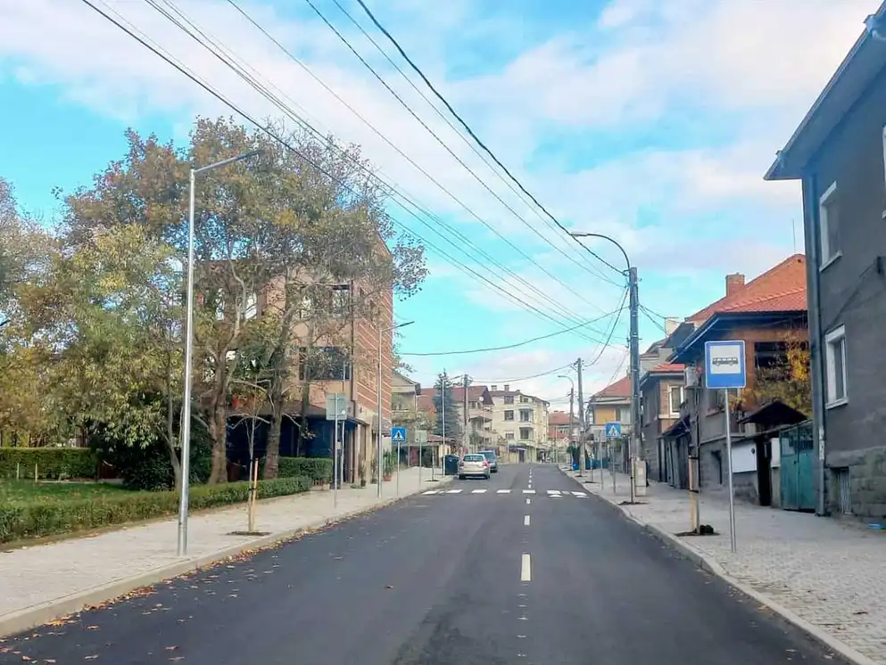 Знакова улица в наш град вече е като нова