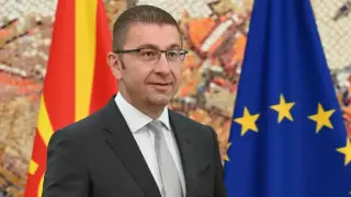 Посланикът на САЩ в Скопие към Мицкоски: По-малко приказки и повече действия!