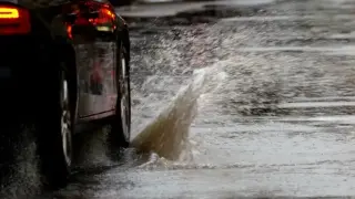 Воден ад на Корфу: Затвориха училища, хаос в транспорта
