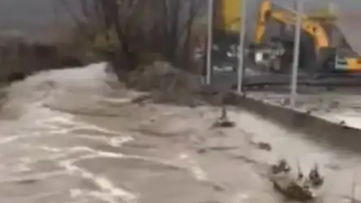Извънредно! Още една община в Пиринско бедства Видео