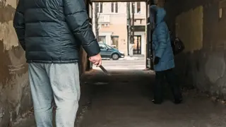 21-г. обрал дете в София, заплашил го в лицето