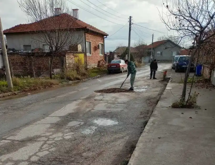 Ванко и Петьо смаяха цяла България! Грабнаха лопатите и...