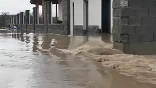 В Пиринско става страшно: Скъса се стена на частен язовир, всичко е под вода