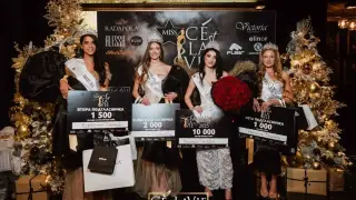 Халваджиян, Гуркова и семейство Бачорски коронясаха "Miss C’est La Vie" Снимки