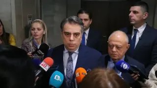 Александър Йорданов: Асен Василев е смешник! Всеки, който е против бюджета на правителството, е...