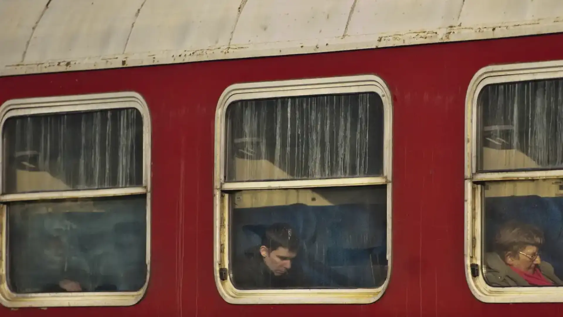 БДЖ забрани смесените плащания в лева и евро